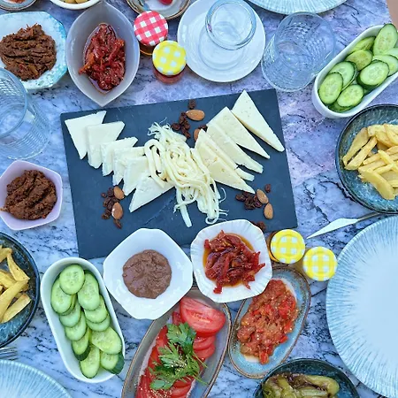 Lui Alaçatı Otel